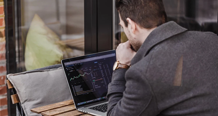 Mood trading from everywhere